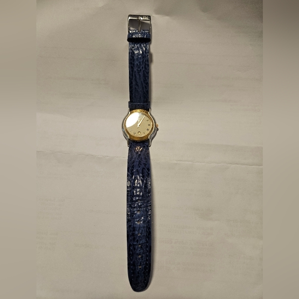 Similar Items Sponsored See all   Vintage Gucci 13mm Black Crocodile Leather Wat - Picture 2 of 6